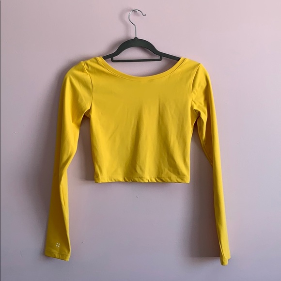 💗2 for 15/Yellow Acta Crop Top - Picture 2 of 4